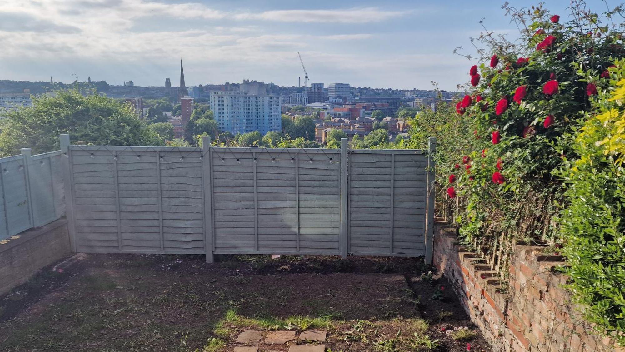 The Red House, 2 Bed Flat In