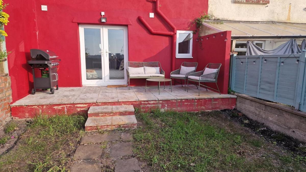 The Red House, 2 Bed Flat In